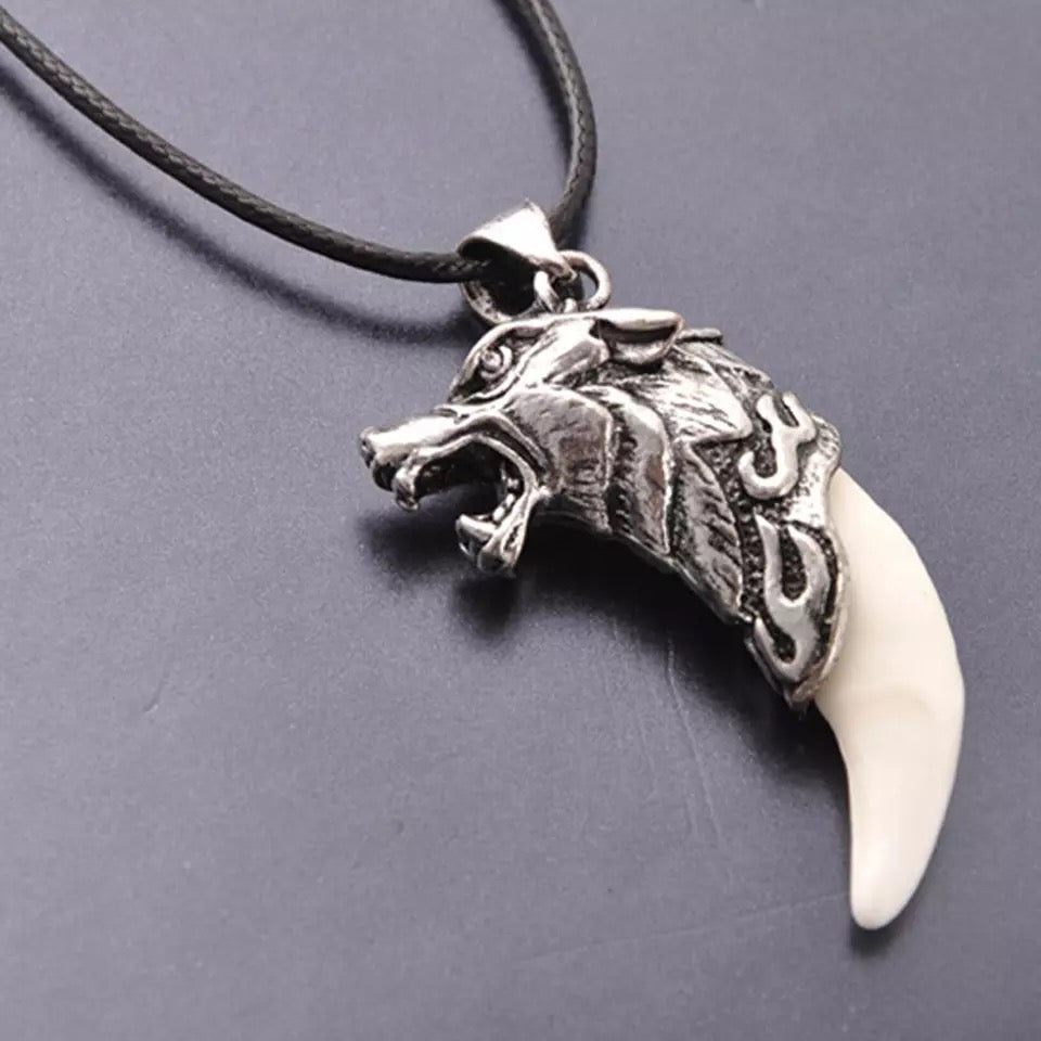 Vintage Dragon Wolf Fang Tooth Pendant Necklace for Men Women