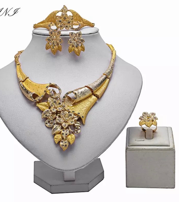 Amazing Fashion Jewelry Set