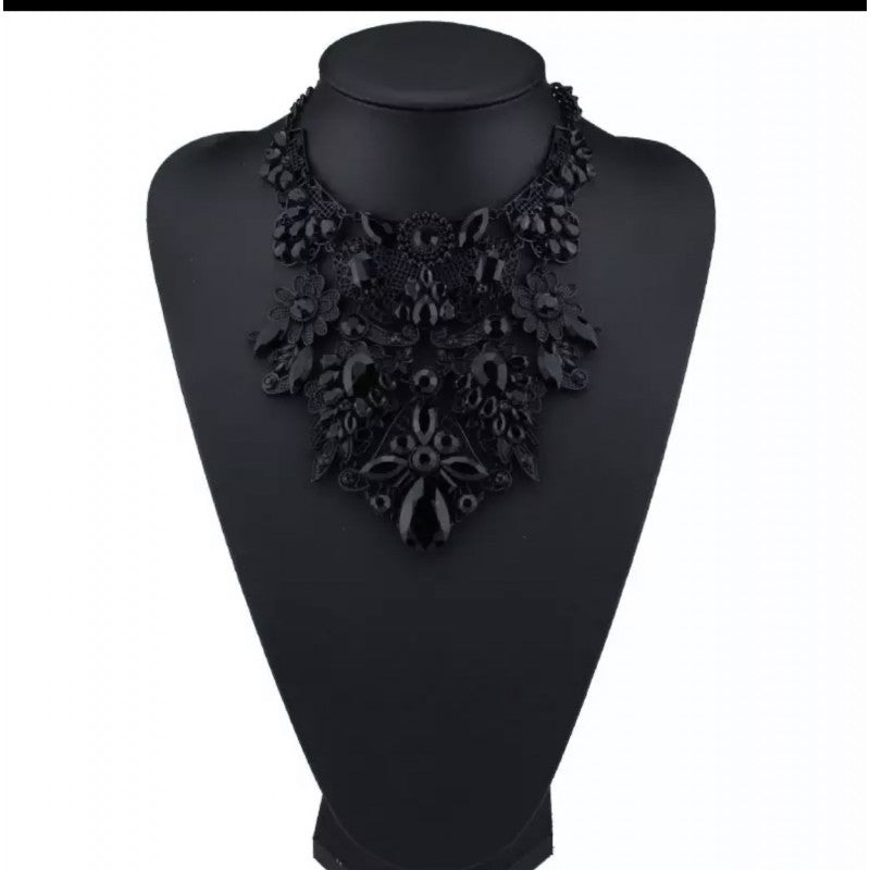 Bohemian black statement necklace set