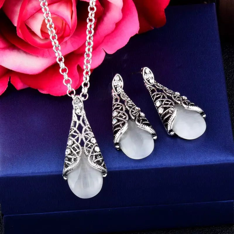 Water drop necklace sets