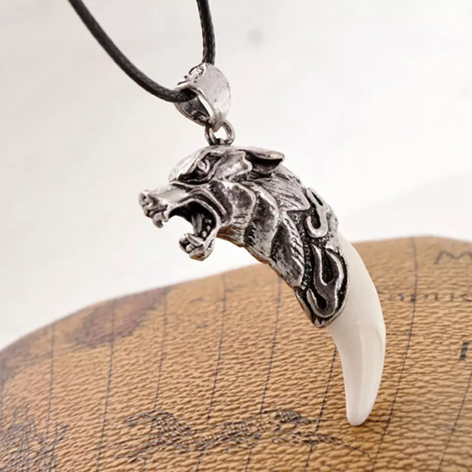 Vintage Dragon Wolf Fang Tooth Pendant Necklace for Men Women